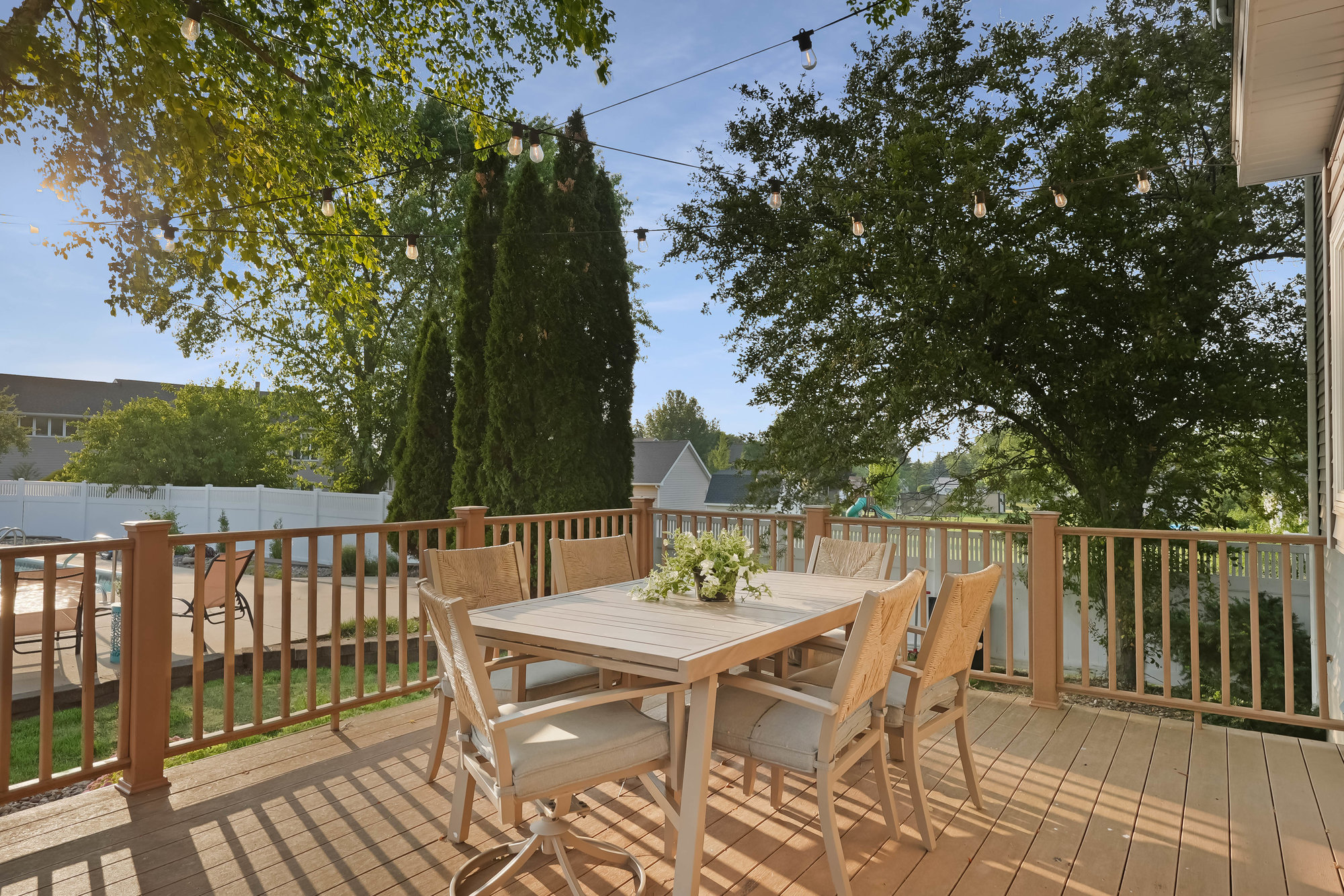 Looking for the perfect home for entertaining? 4129 Tiffany Lane is THE home for you!